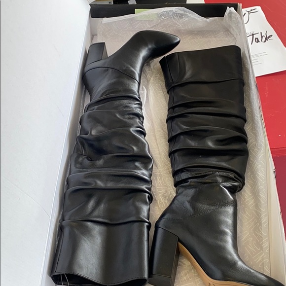 Boots - Picture 1 of 4